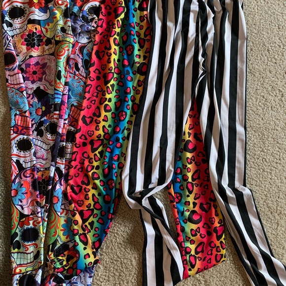 3 pairs of leggings. Thin for warmer weather. Small - Picture 2 of 9